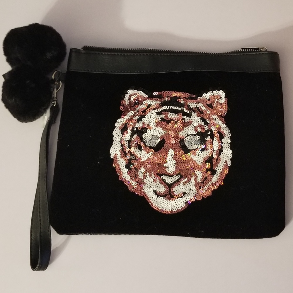 large Black velvet tiger pom pom fashion wallet